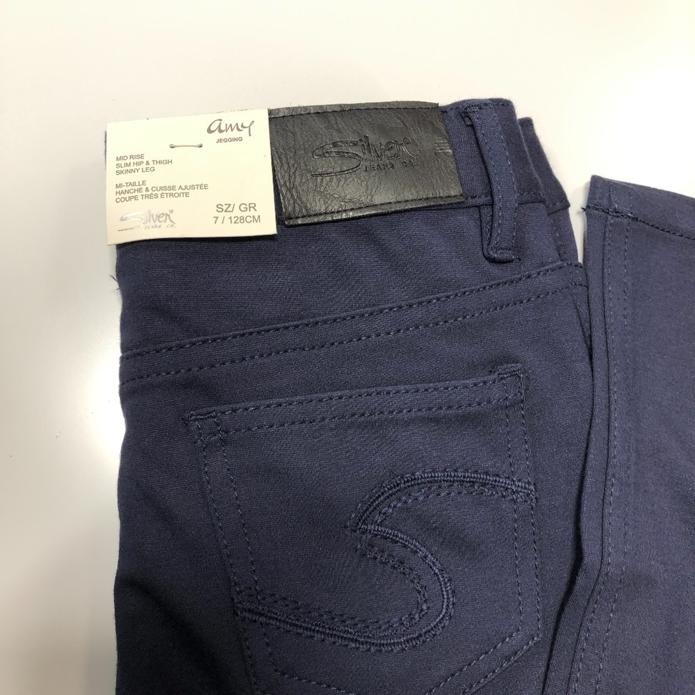NWT Silver Jeans Amy‎ Mid-Rise Skinny Jegging Sz 7
